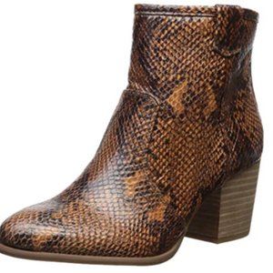 Like New Snakeskin Boot/Bootie